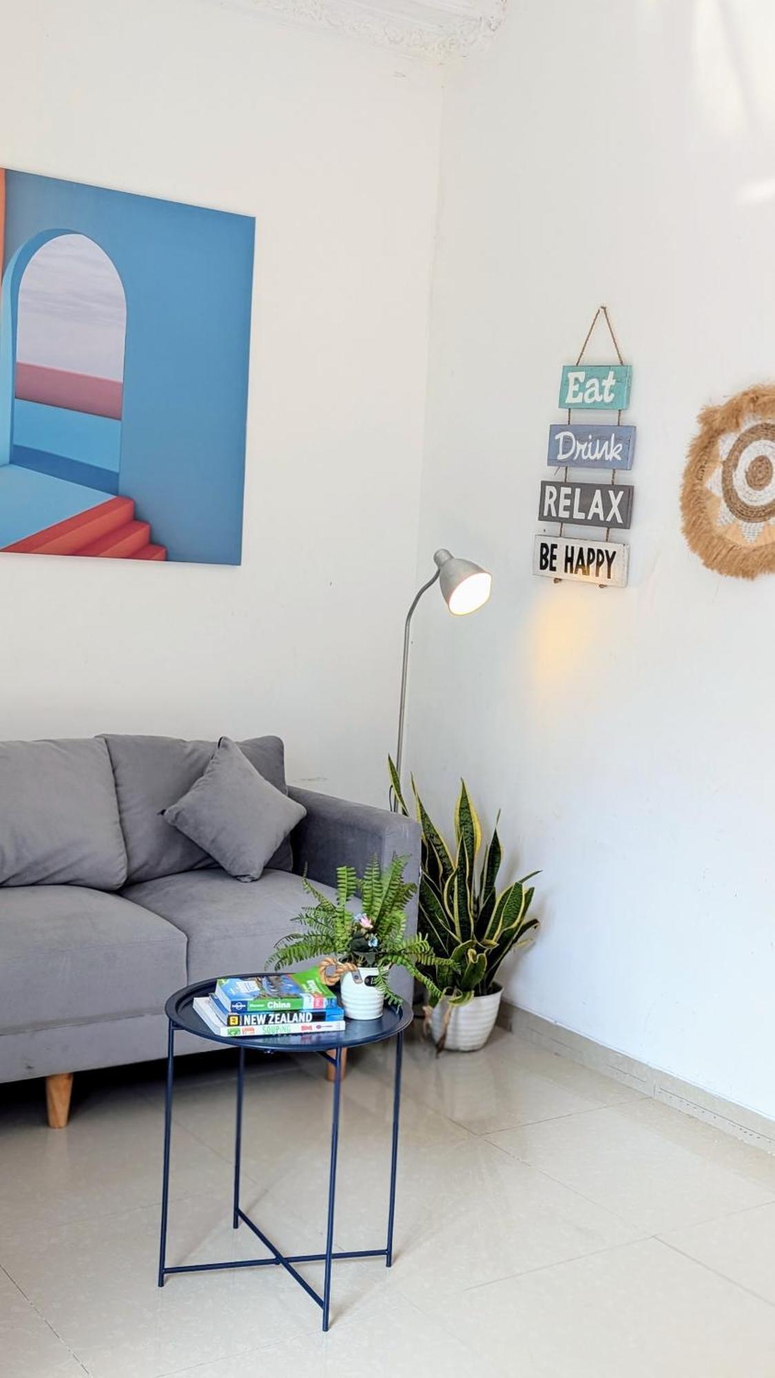Homey Guesthouse Kertajaya Surabaya Eksteriør billede